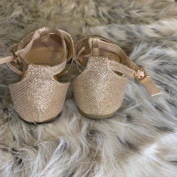 Gold Flats - Picture 2 of 2